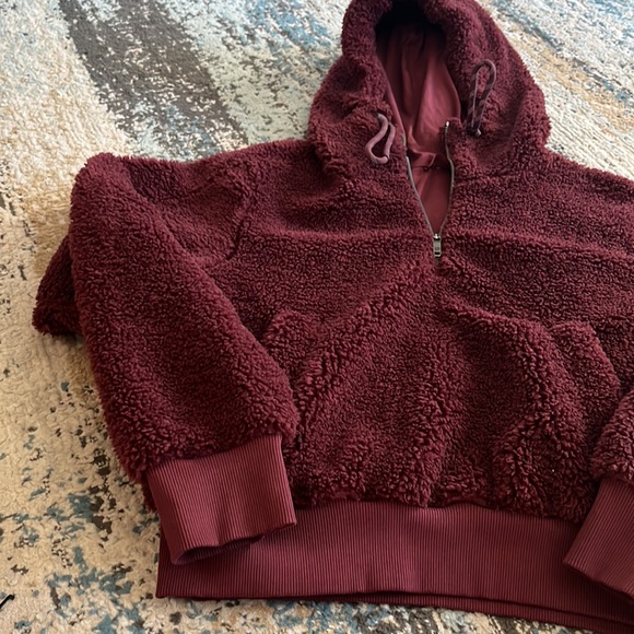 Lululemon 1/2 zip fleece 6 - Picture 6 of 13